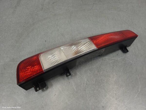 2006 MERCEDES VIANO Left Taillight