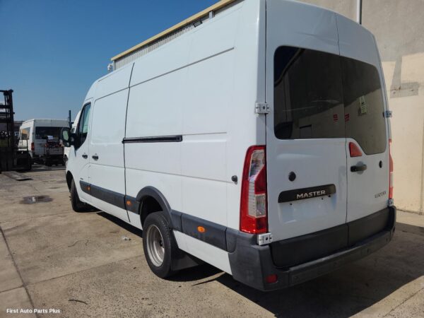 2017 RENAULT MASTER Left Front Door Window