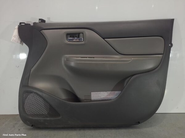 2017 MITSUBISHI TRITON Door Trim