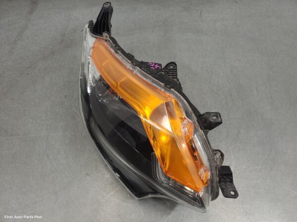 2017 MITSUBISHI TRITON Right Headlamp