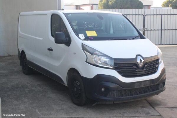 2015 RENAULT TRAFIC Left Driveshaft