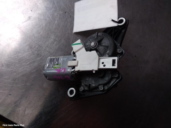 2018 RENAULT TRAFIC Wiper Motor