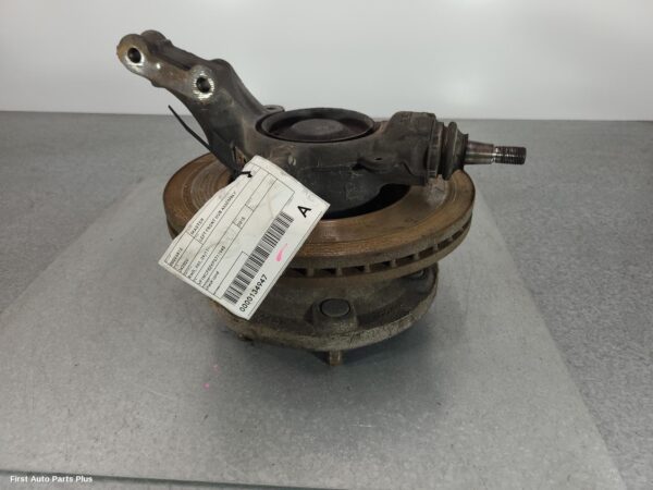 2015 RENAULT MASTER Left Front Hub Assembly