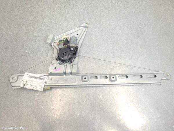 2019 MERCEDES SPRINTER Left Front Window Reg/Motor