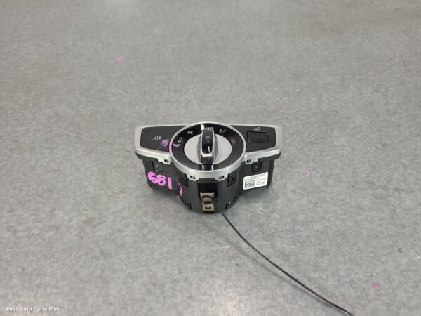 2017 MERCEDES VITO Combination Switch