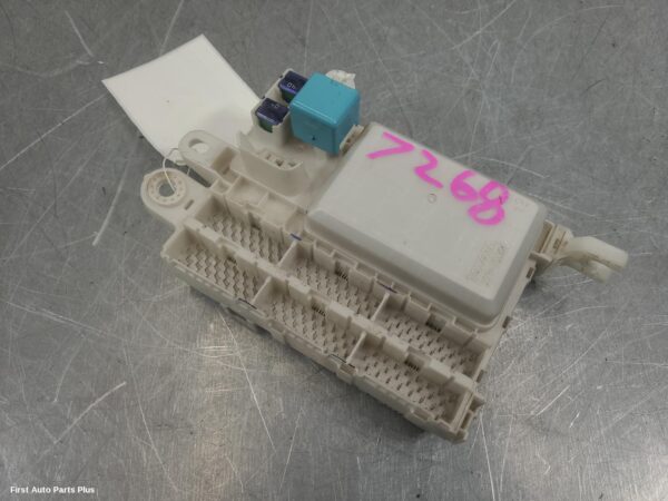 2012 TOYOTA HILUX Fuse Box