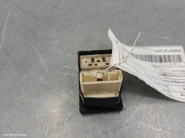 2006 TOYOTA HILUX Misc Switch/Relay