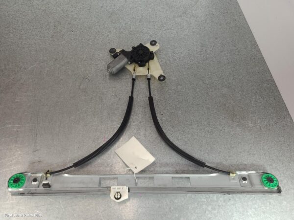 2019 RENAULT MASTER Left Front Window Reg/Motor