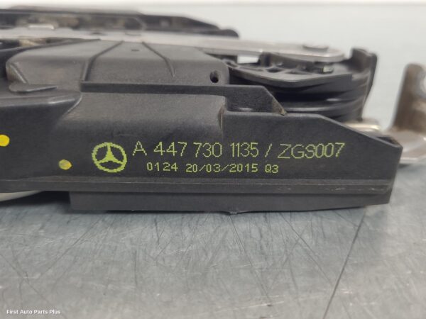 2016 MERCEDES VITO Door/Boot/Gate Lock