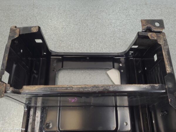 2010 MERCEDES VITO Seat Box