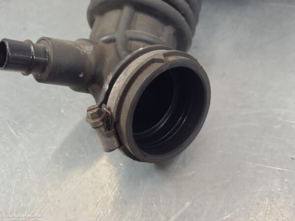 2021 LDV DELIVER 9 Air Cleaner Duct/Hos