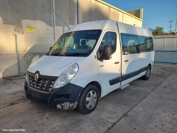 2018 RENAULT MASTER Water Pipes/Outlets