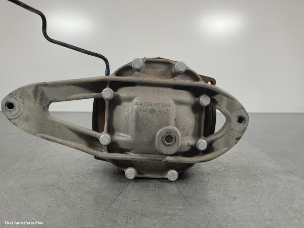 2014 MERCEDES VITO Differential Centre