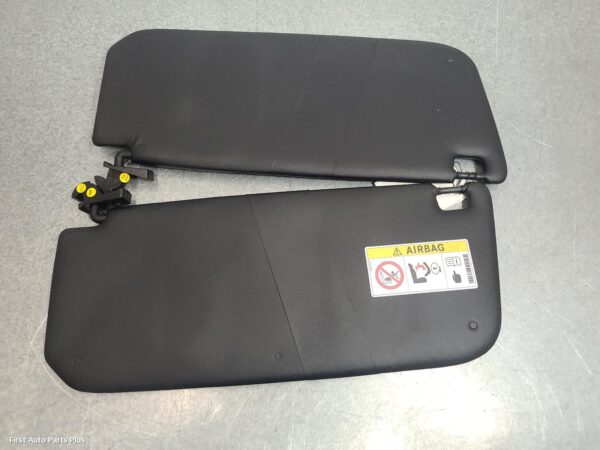 2019 MERCEDES SPRINTER Sunvisor