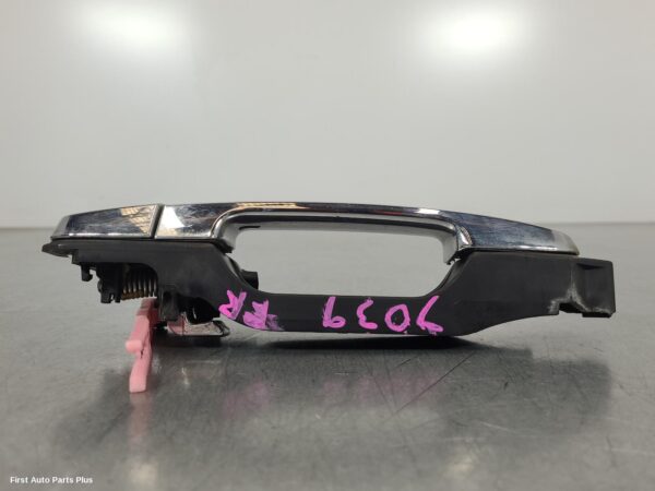 2012 TOYOTA HILUX Door Handle
