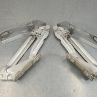 2007 VOLKSWAGEN CRAFTER Bonnet Hinge/Strut