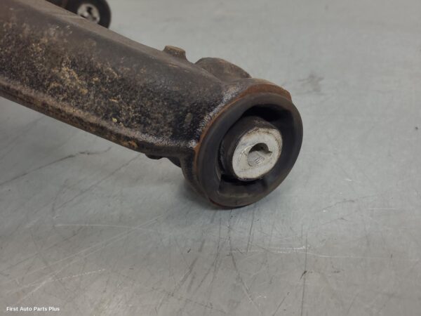 2021 VOLKSWAGEN TRANSPORTER Right Rear Trailing Arm