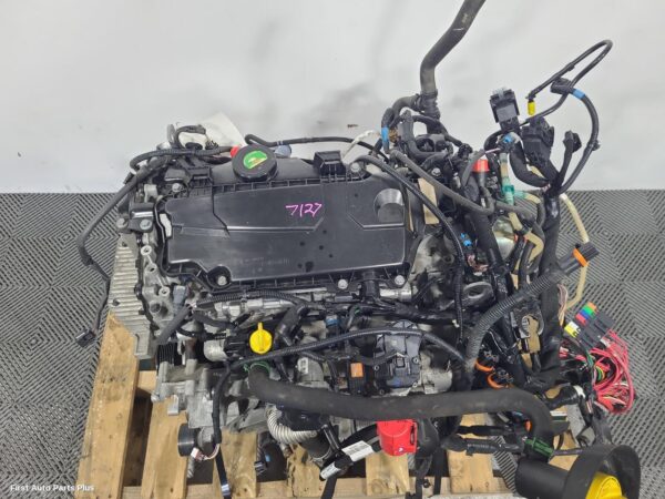 2017 RENAULT MASTER Engine
