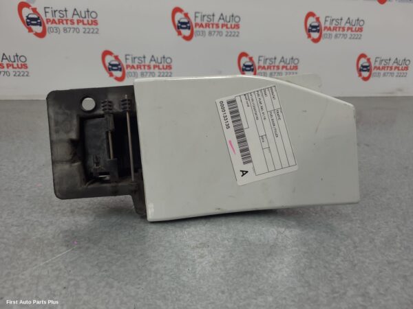 2016 RENAULT TRAFIC Fuel Door / Filler