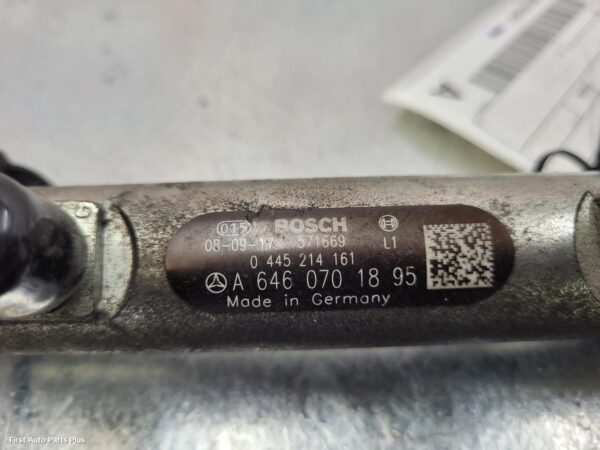 2008 MERCEDES VITO Injection Rail
