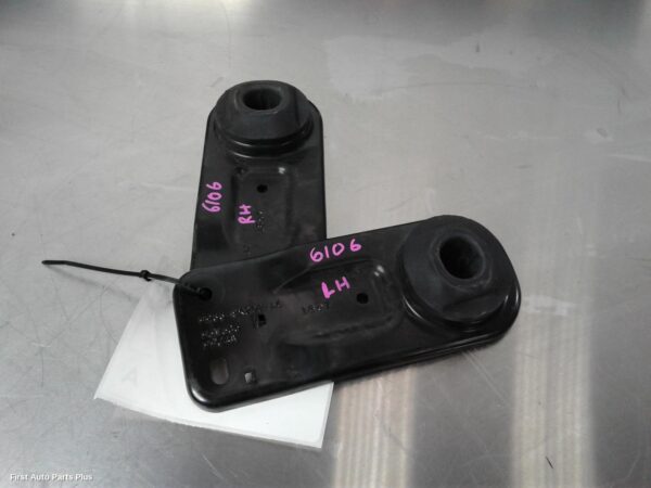 2017 FORD MUSTANG Radiator Support