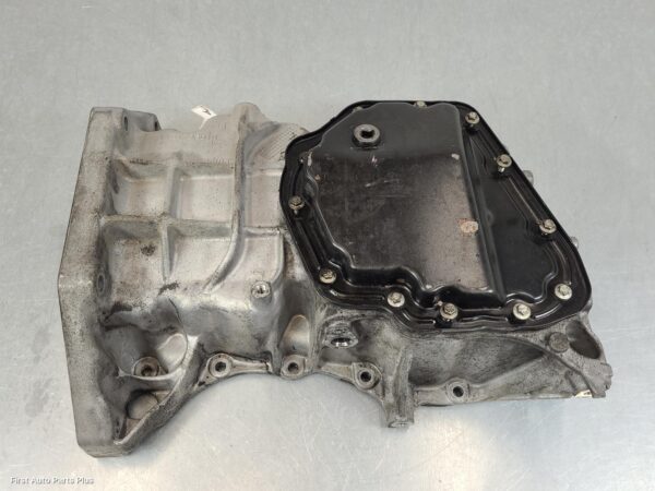 2015 RENAULT TRAFIC Oil Pan/Sump