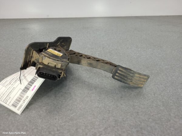 2012 FORD TRANSIT Pedal Assembly