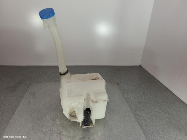 2023 LDV DELIVER 9 Washer Bottle