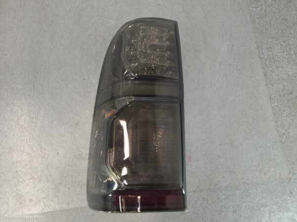 2012 TOYOTA HILUX Left Taillight