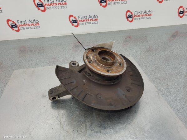 2012 MERCEDES VIANO Left Front Hub Assembly