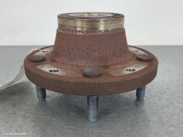 2018 FORD TRANSIT Left Rear Hub Assembly