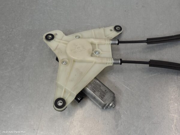 2021 RENAULT MASTER Right Front Window Reg/Motor