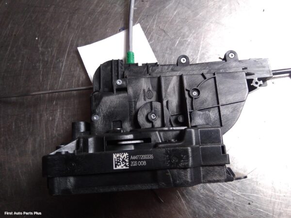 2018 MERCEDES VITO Door/Boot/Gate Lock