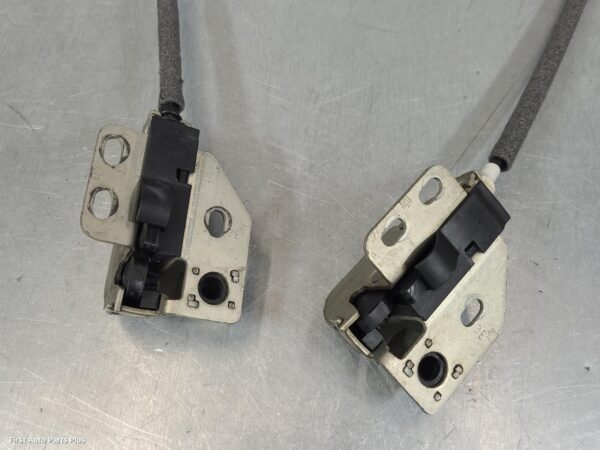 2017 MERCEDES SPRINTER Door/Boot/Gate Lock