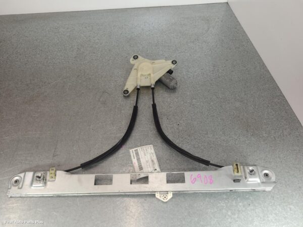 2019 RENAULT MASTER Left Front Window Reg/Motor