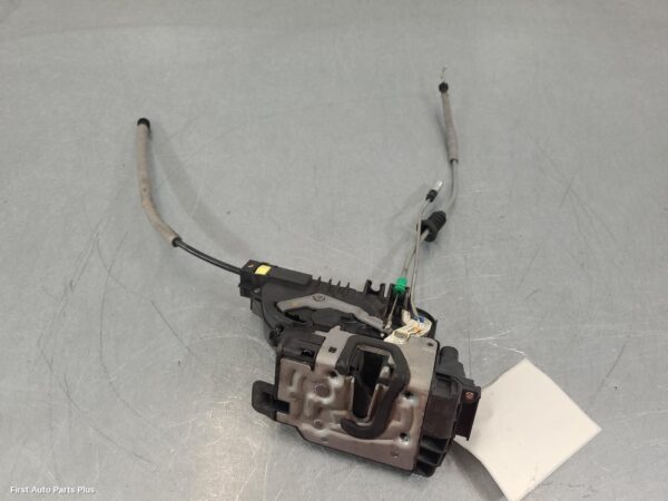 2016 MERCEDES VITO Door/Boot/Gate Lock