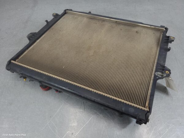 2012 TOYOTA HILUX Radiator