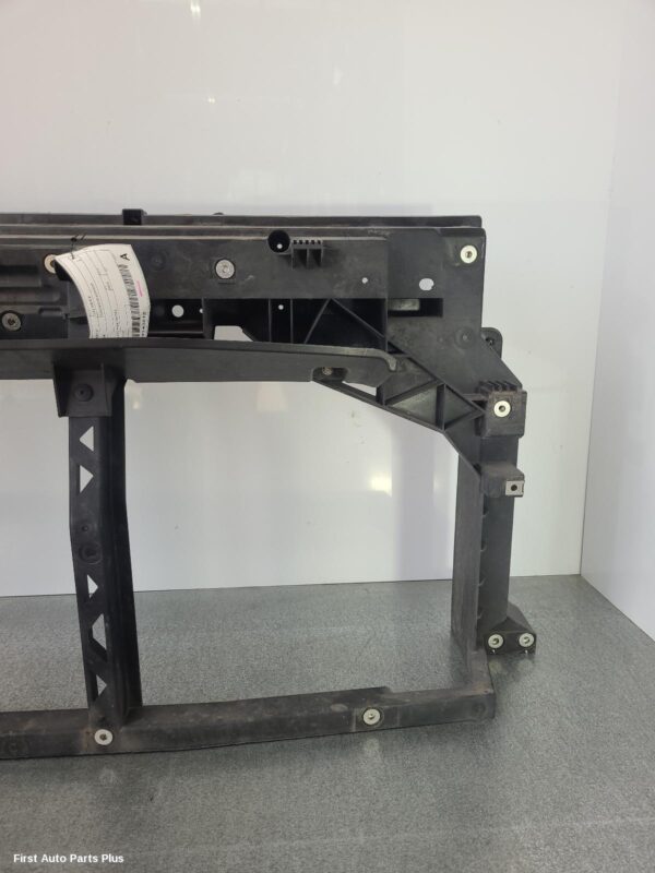 2022 LDV DELIVER 9 Radiator Support