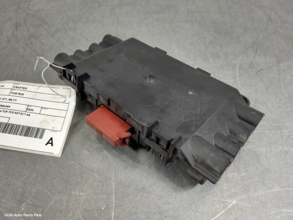 2020 VOLKSWAGEN CRAFTER Fuse Box
