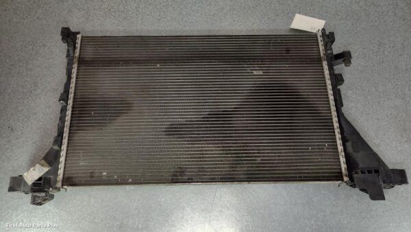 2015 RENAULT MASTER Radiator