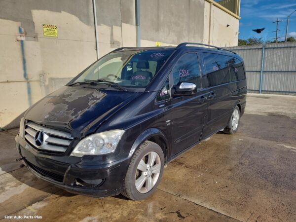 2012 MERCEDES VIANO Intercooler