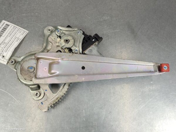 2010 TOYOTA HILUX Right Rear Wnd Reg/Motor
