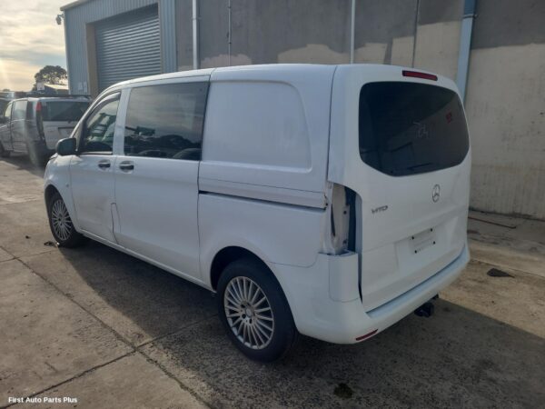 2016 MERCEDES VITO REVERSE_CAMERA
