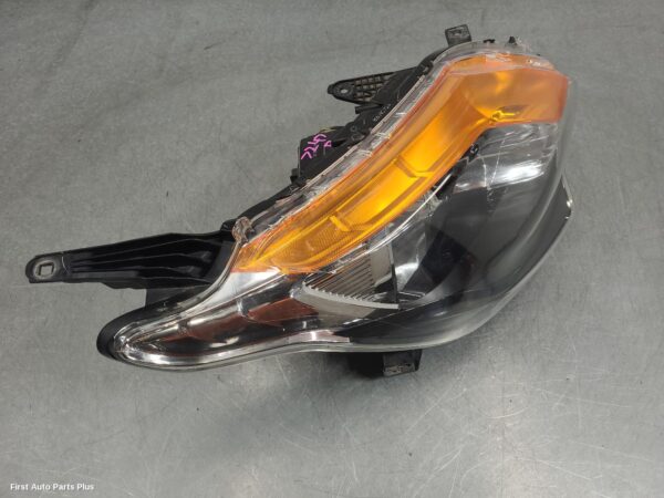 2017 MITSUBISHI TRITON Right Headlamp