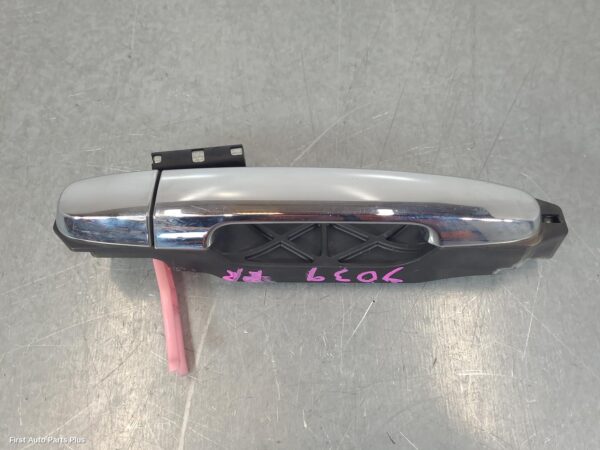 2012 TOYOTA HILUX Door Handle