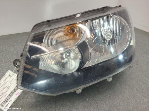 2011 VOLKSWAGEN TRANSPORTER Left Headlamp