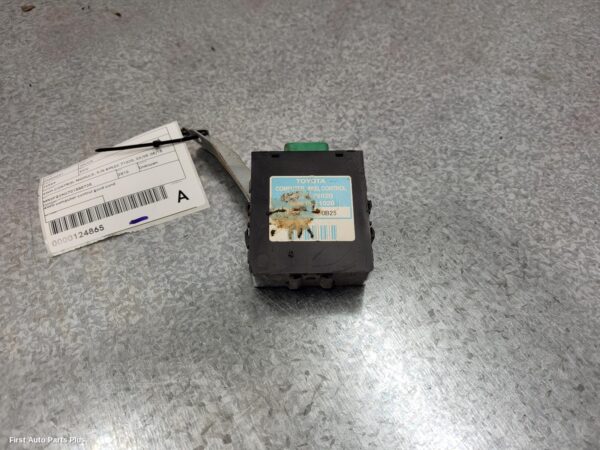 2010 TOYOTA HILUX Ecu
