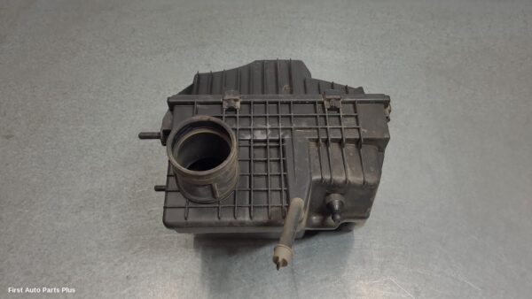 2016 RENAULT MASTER Air Cleaner/Box