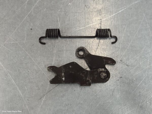 2012 MERCEDES VITO Right Rear Hub Assembly