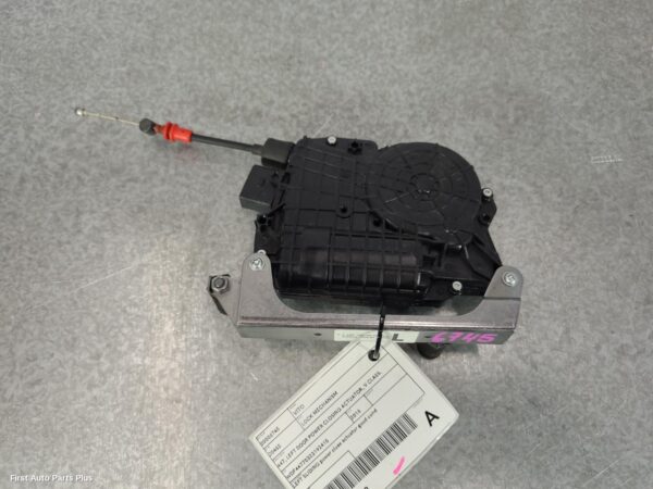 2016 MERCEDES VITO Door/Boot/Gate Lock